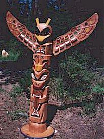 totempole.jpg (22223 bytes)